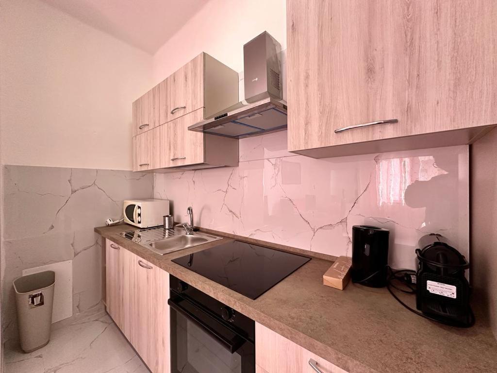 Wh - Dolce Vita - Bilocale - 5 Minuti Dal Centro - Parcheggio Gratuito - Wifi San Remo Exterior foto